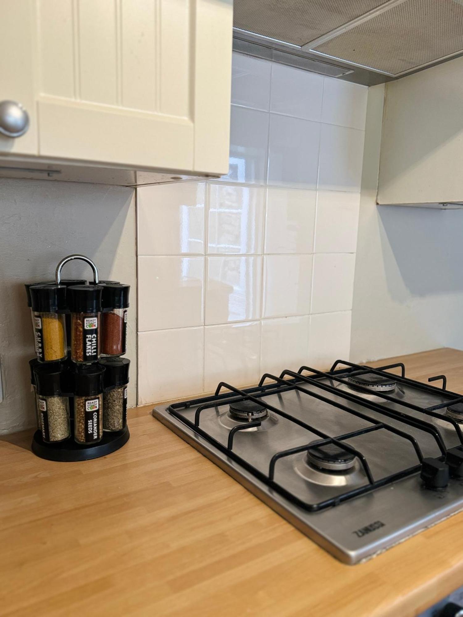 Beautiful Townhouse Next To Royal Victoria Park And Botanical Gardens Within Easy Walking Distance To Bath City Centre Exteriér fotografie