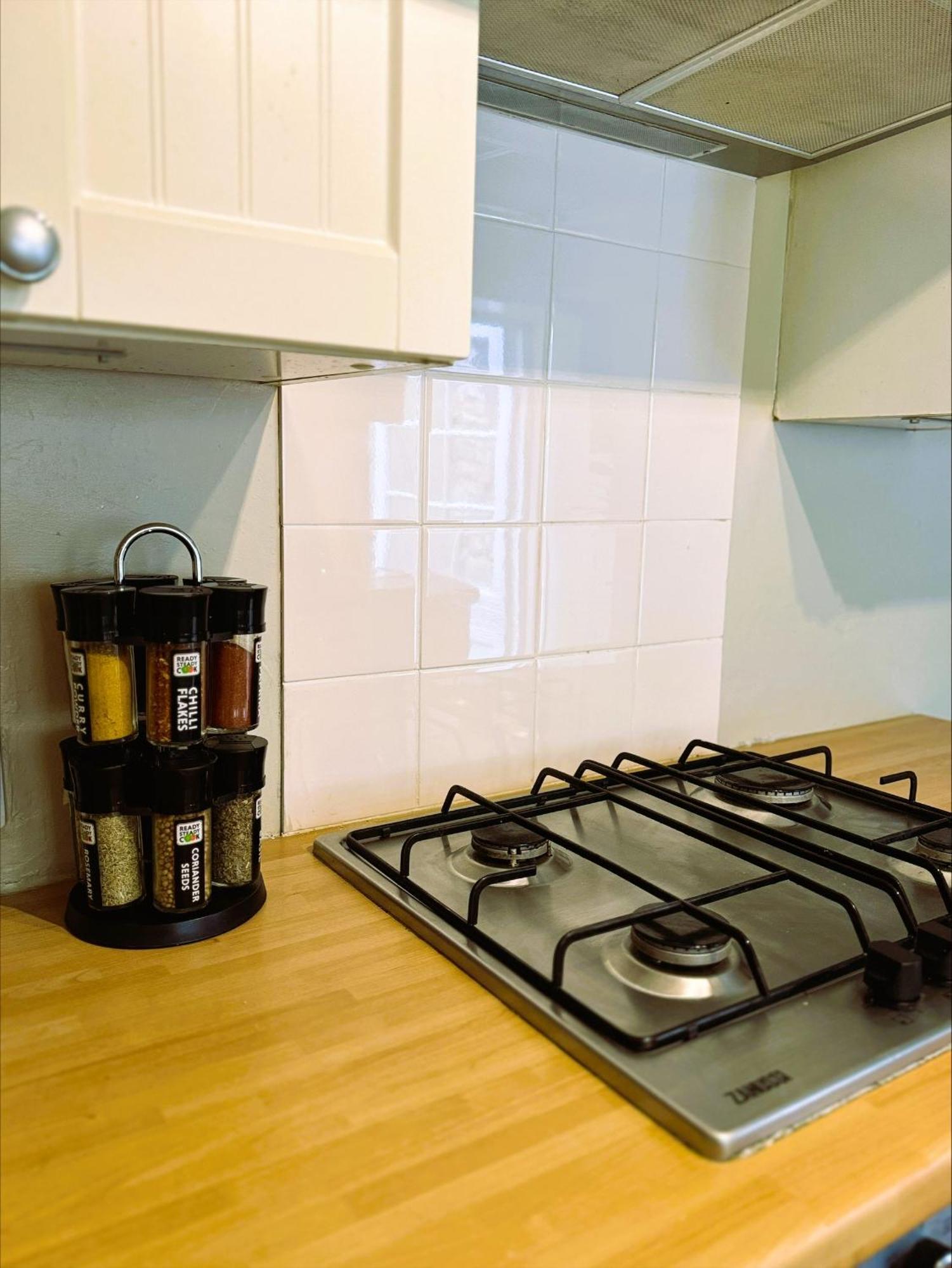 Beautiful Townhouse Next To Royal Victoria Park And Botanical Gardens Within Easy Walking Distance To Bath City Centre Exteriér fotografie